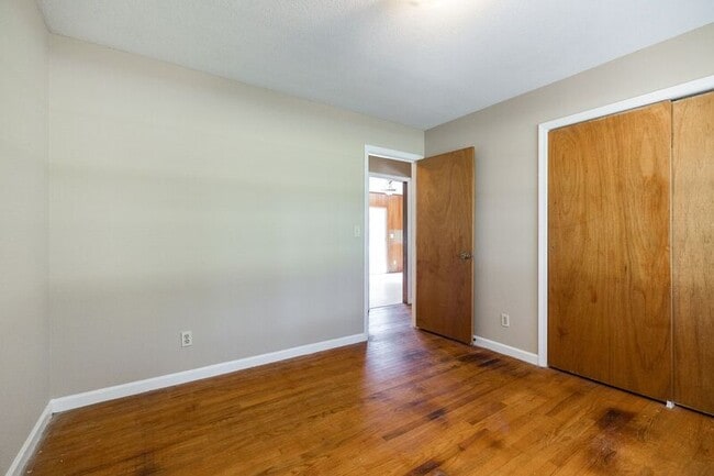 Building Photo - 145 Smithonia Rd