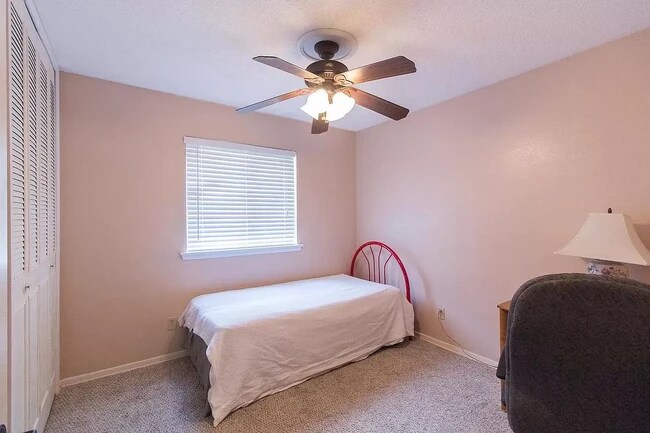 Guest Room 2 - 3508 Grande Bulevar