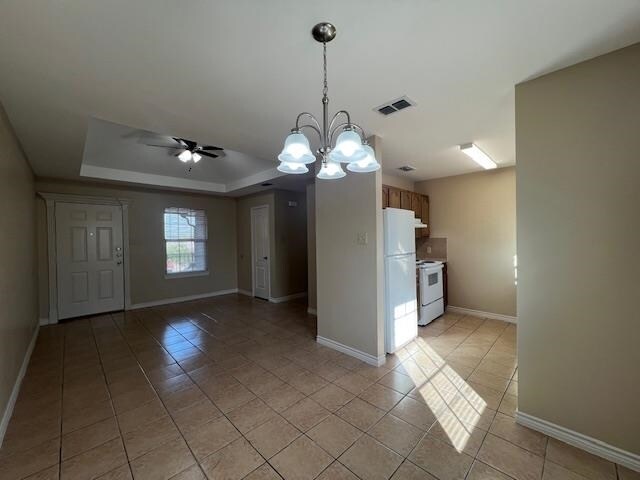 Building Photo - 1001 E Travis St