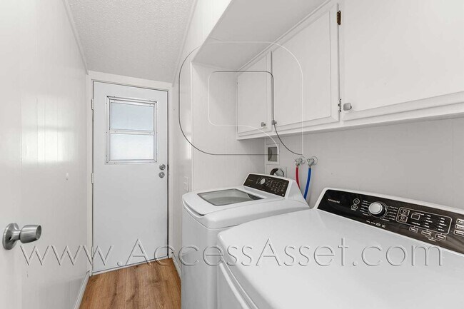 Building Photo - Spacious 2 Bedroom Home in a Desirable 55+ Hemet Community