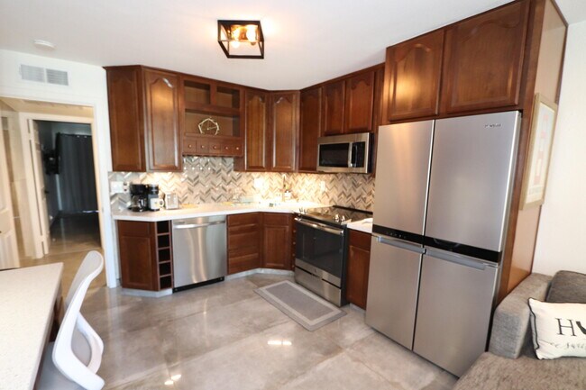 Building Photo - 9639 Spyglass Ave