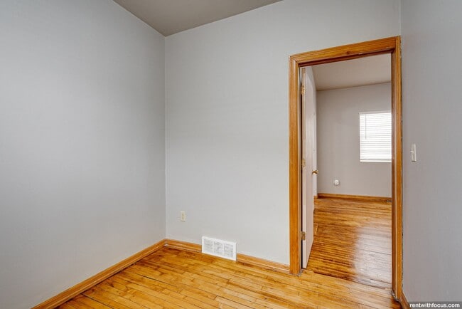 Building Photo - 618 N Ashland Ave