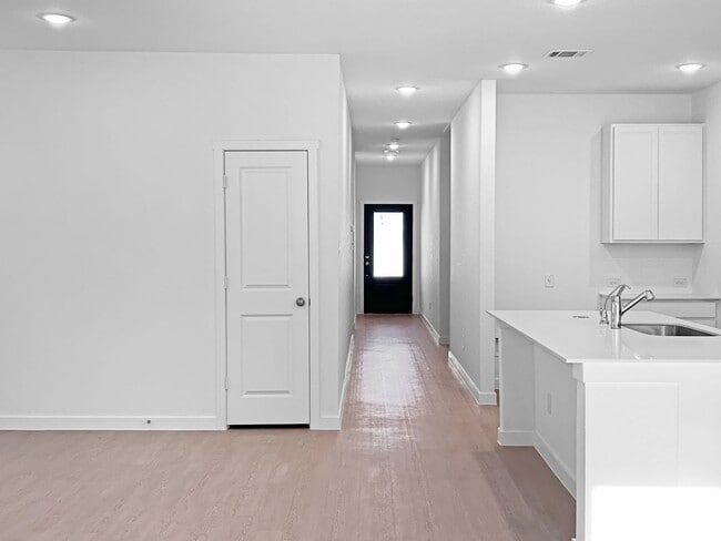 Building Photo - 2025 Construction | 3/2 + Flex | Easy Potranco/TX-211/Hwy 90