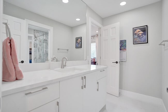 Building Photo - 4130 Georges Way