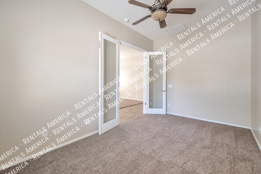 Building Photo - 43958 W Bailey Dr