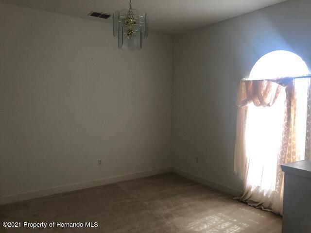 Building Photo - 5525 Thorngrove Way