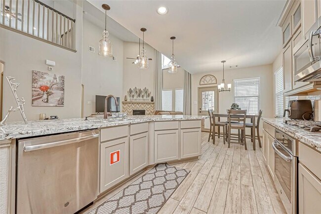 Building Photo - 127 Teralyn Grv Lp