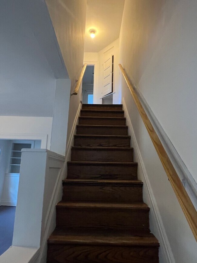 Building Photo - 114-116 Depew St