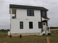 Building Photo - For Rent: Family-Friendly 2-Bedroom Home near Bayhealth Hospital and Milford, $1,675.00/month