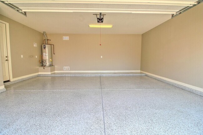 Building Photo - Highly sought neighborhood, stunning home!
