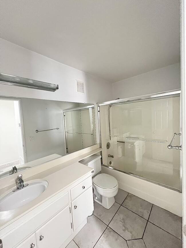 Building Photo - 25071 Camino Del Mar