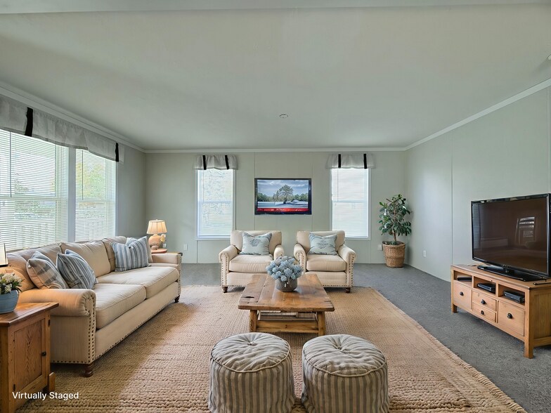 Building Photo - 29909 Flushing Dr