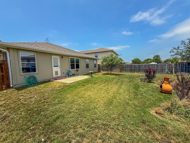 Building Photo - 133 Brickyard Ln