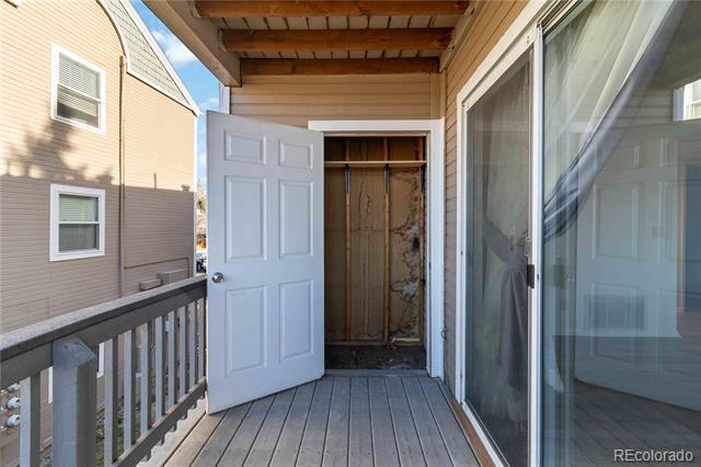 Building Photo - 1263 S Gilbert St