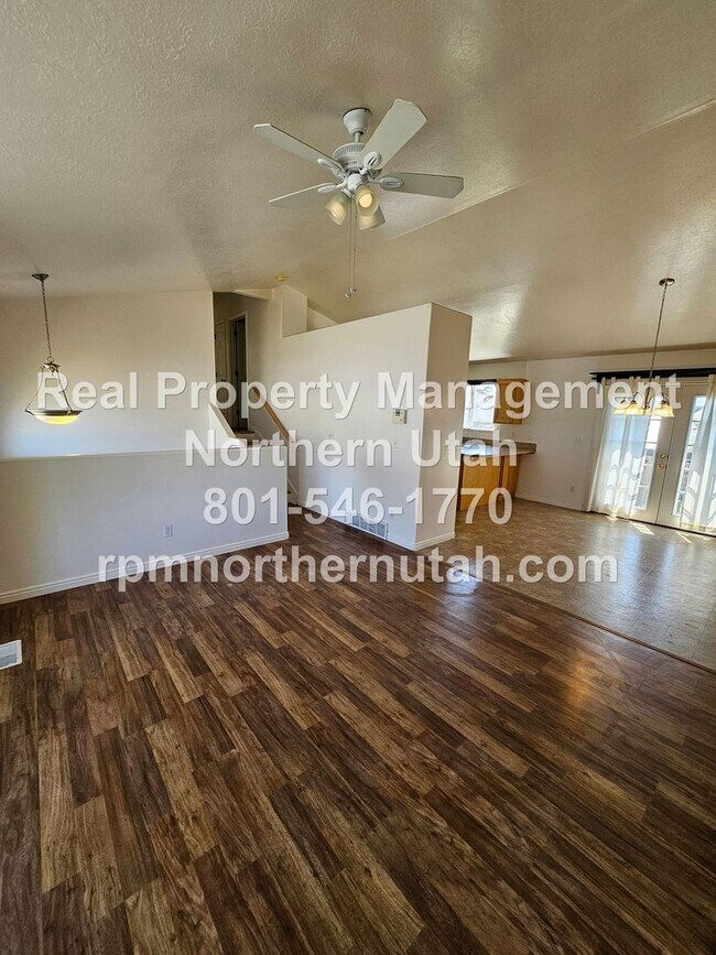Building Photo - 3 Bedroom Home in Ogden Available
