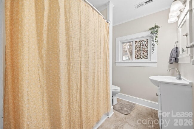 Building Photo - 421 Annafrel St