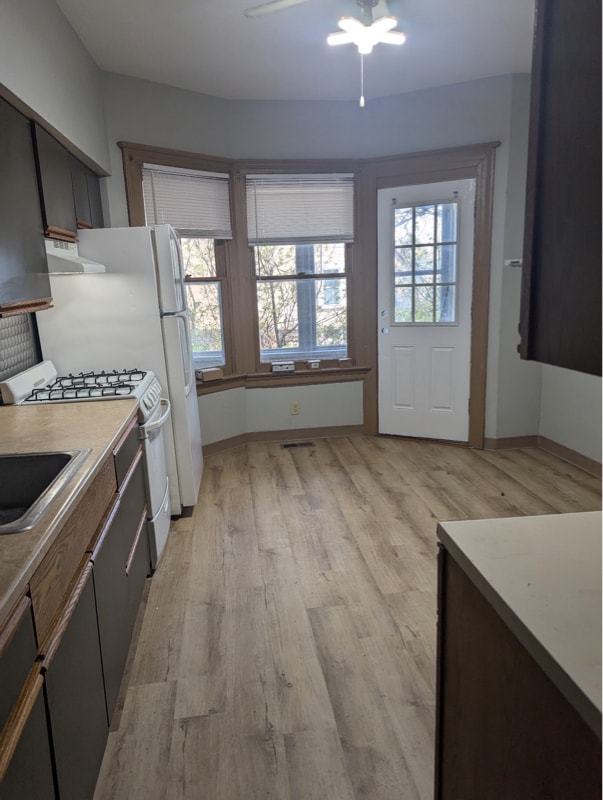 Building Photo - 410 Tyson Pl