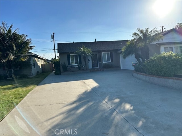 Building Photo - 1348 West Ave