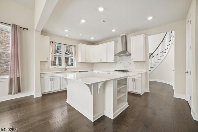 Building Photo - 25 Stone Ct