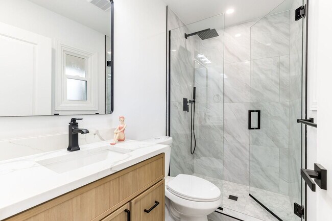 Building Photo - 1225 Radcliffe Rd