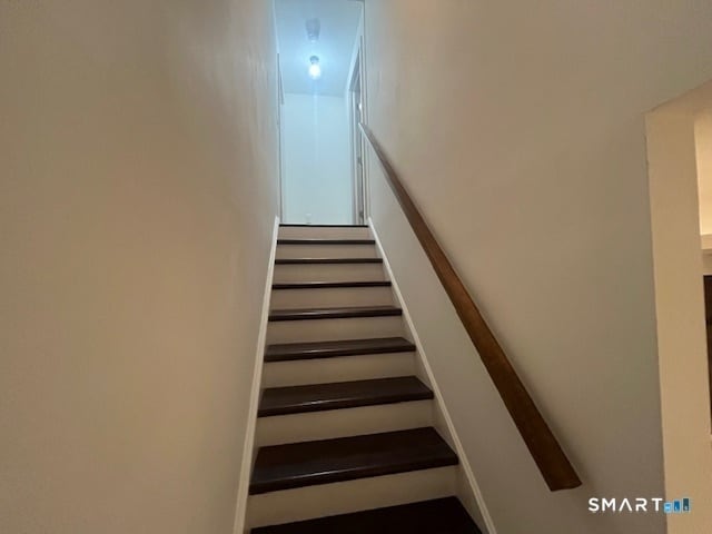 Building Photo - 1492 North Ave