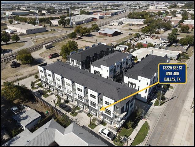 Building Photo - 13325 Bee St