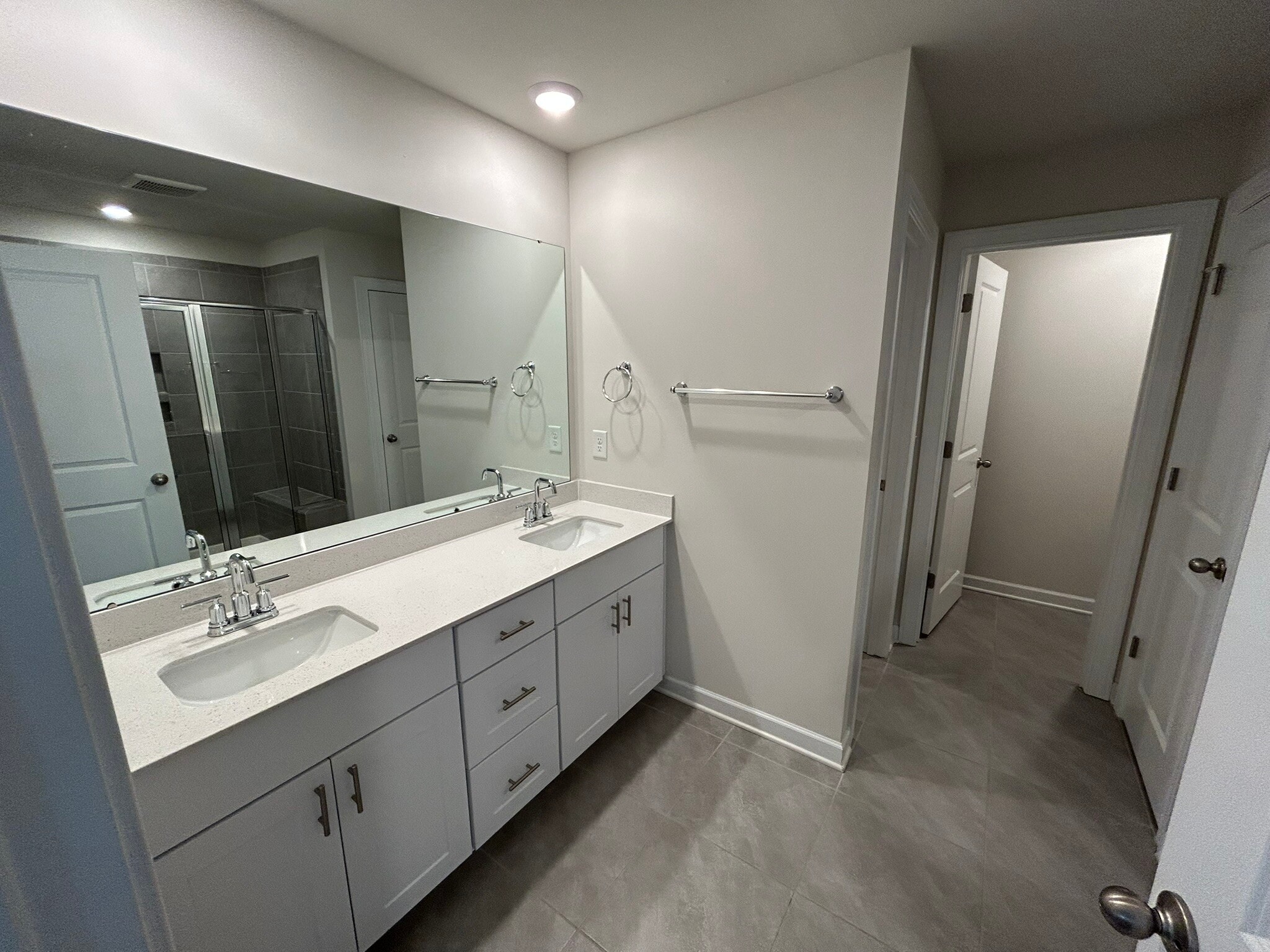 Building Photo - 2016 Belterra Dr