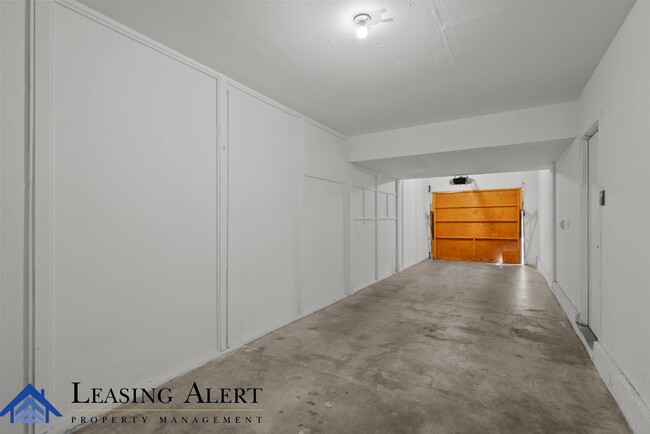 Building Photo - 18144 American Beauty Dr