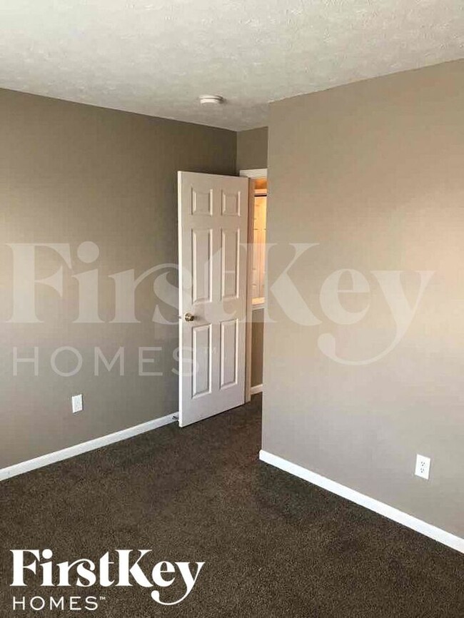 Building Photo - 3614 Rock Maple Dr
