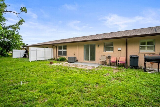 Building Photo - Affordable 2-bedroom, 2-bathroom apartment...