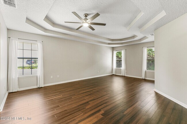 Building Photo - 1892 Vista Lakes Dr