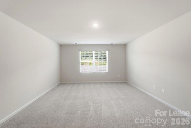 Building Photo - 15764 Country House St