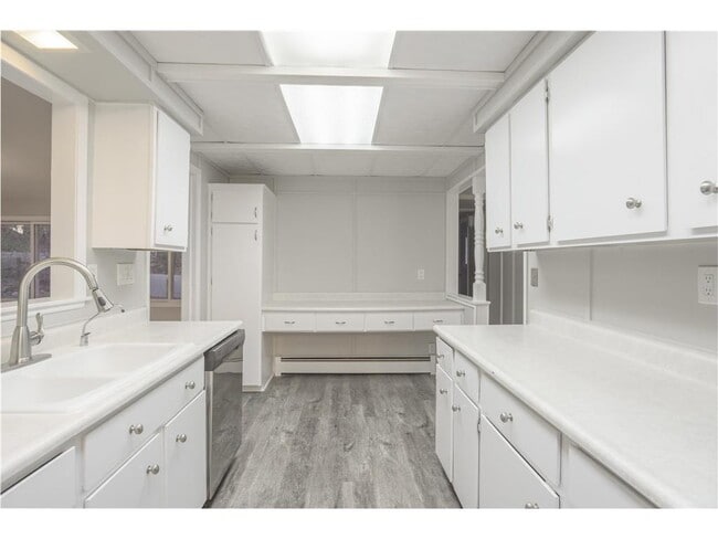 Building Photo - 19115 Homestead Cir