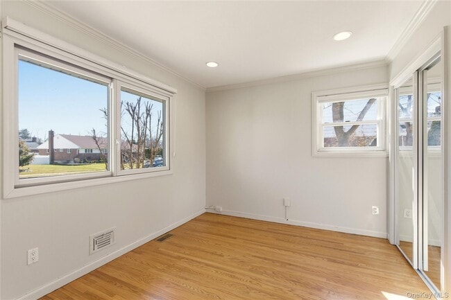 Building Photo - 24 Green Dr