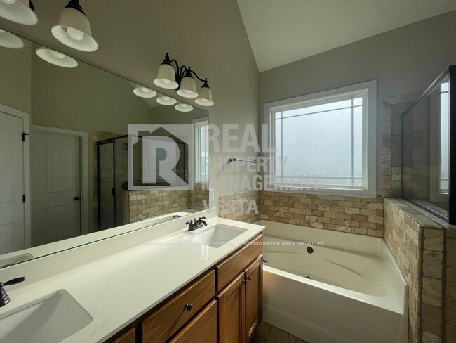 Building Photo - 904 Rainbow Springs Rd