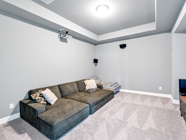 Building Photo - 5615 Logan Ridge Ln