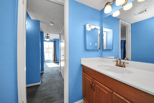 Building Photo - 1516 Bay Area Blvd