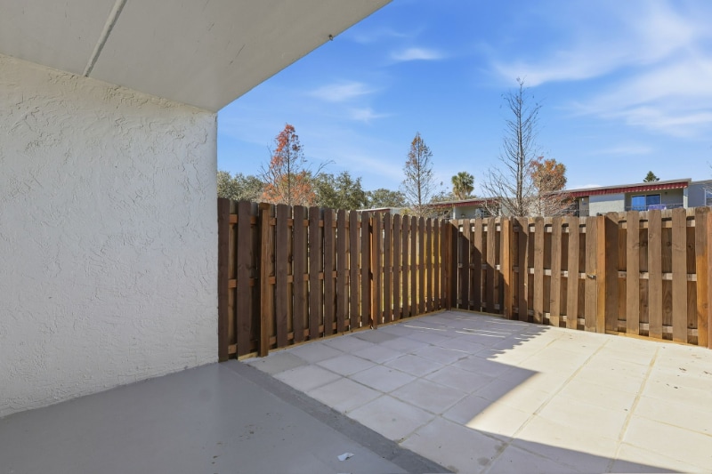 Building Photo - 2862 Somerset Park Dr