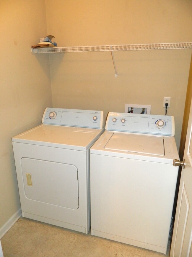 Building Photo - 2014 Kennesaw Way