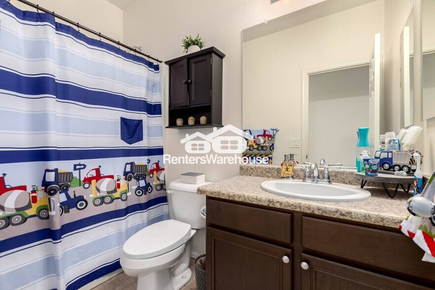 Building Photo - 17244 N 114th Dr