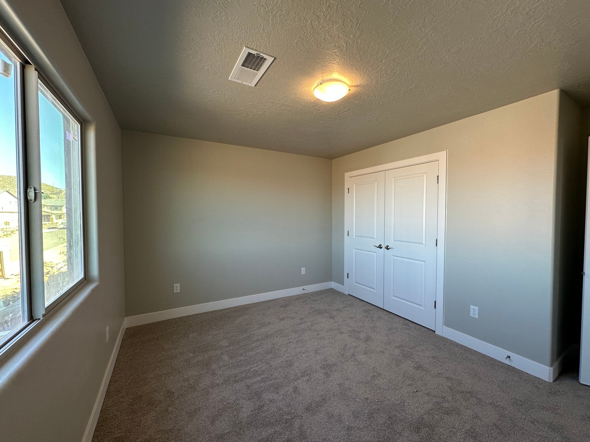 Building Photo - 408 N 480 W