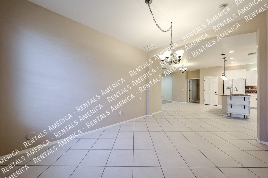 Building Photo - 30984 N Obsidian Dr