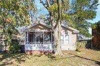 Building Photo - 702 NW 2 Ave