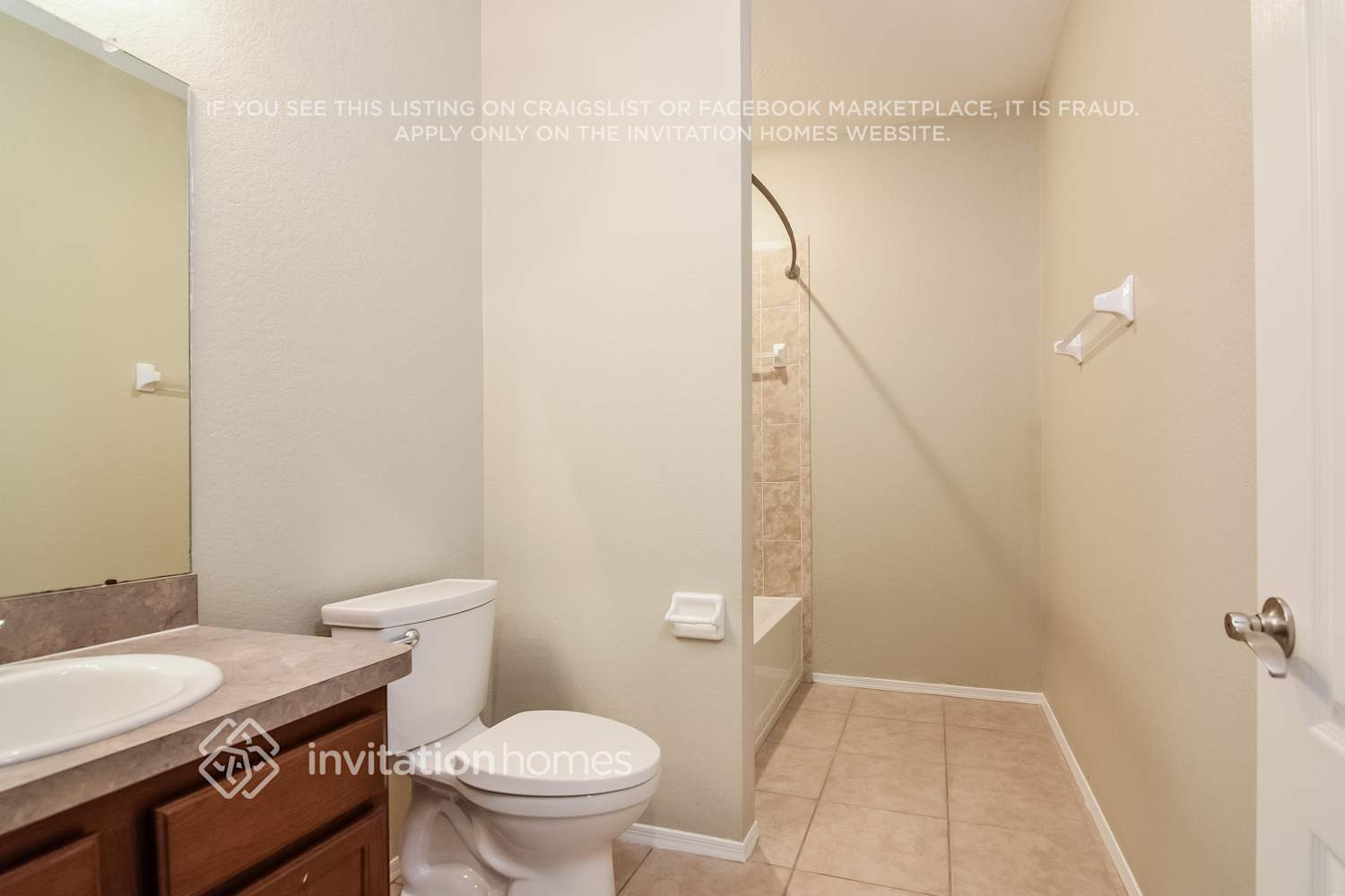 Building Photo - 6530 Evergreen Park Dr