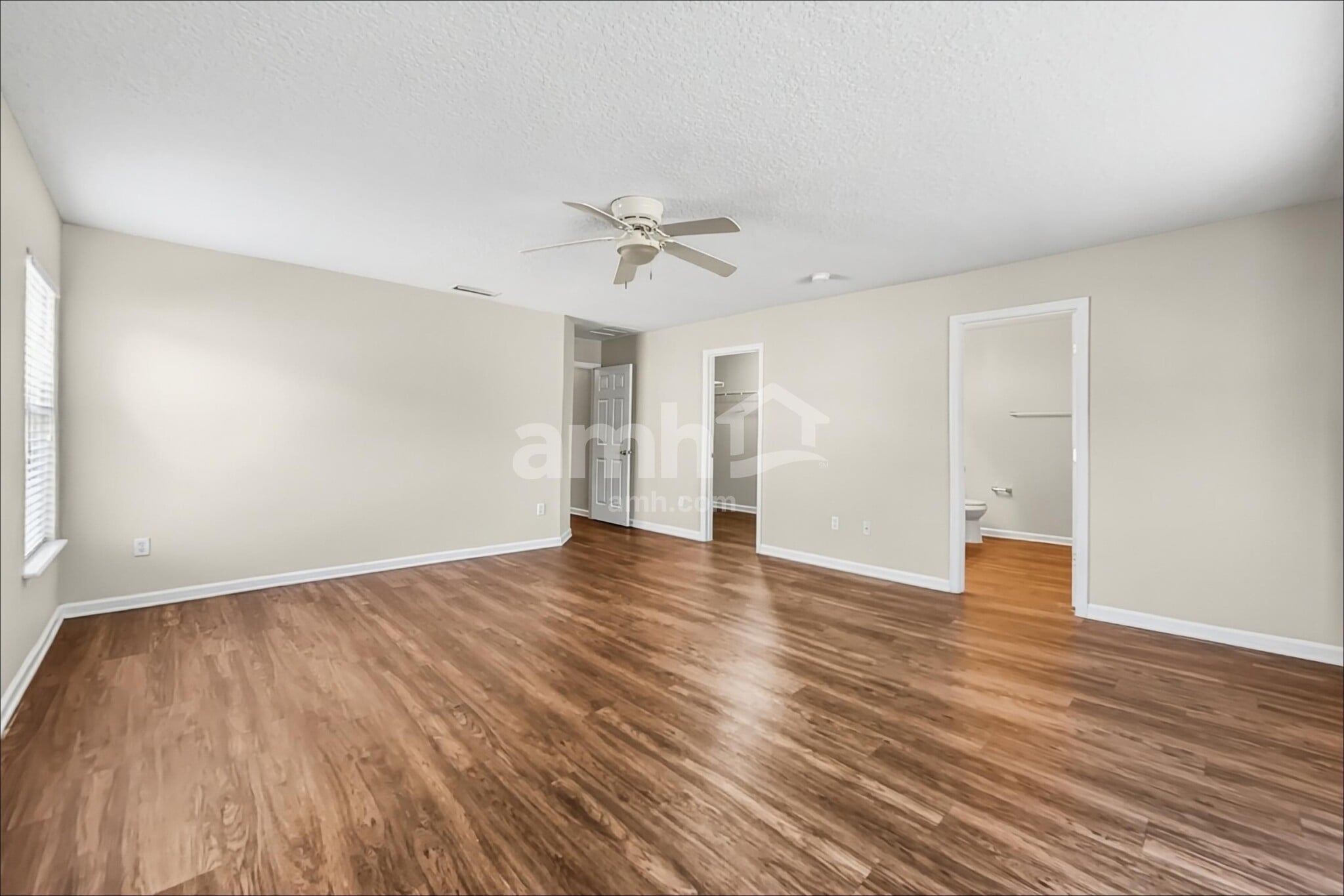 Building Photo - 422 Bostwick Cir
