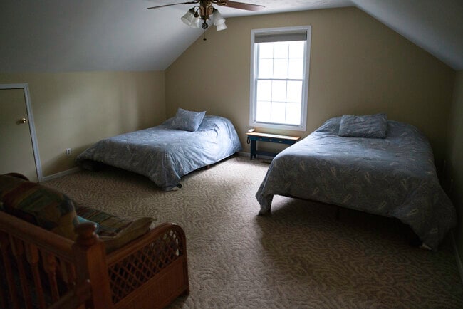Building Photo - 266 Paradise Island Dr