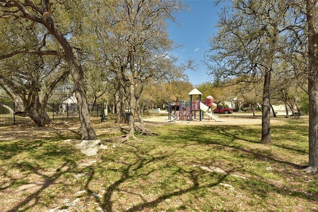 Building Photo - 1204 Fall Creek Loop