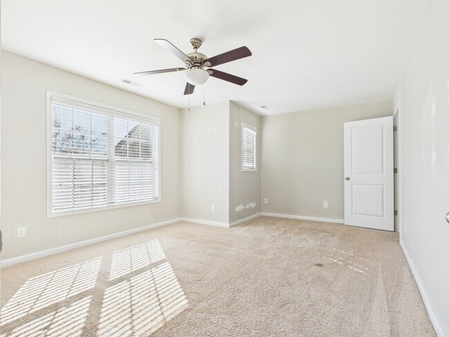 Building Photo - 8810 Douglas Palace Ct