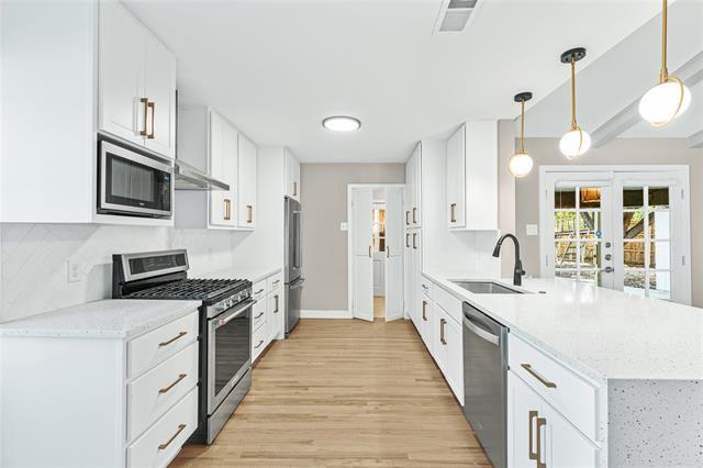 Building Photo - 3527 Vinecrest Dr