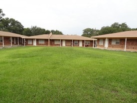 Building Photo - Busch Terrace